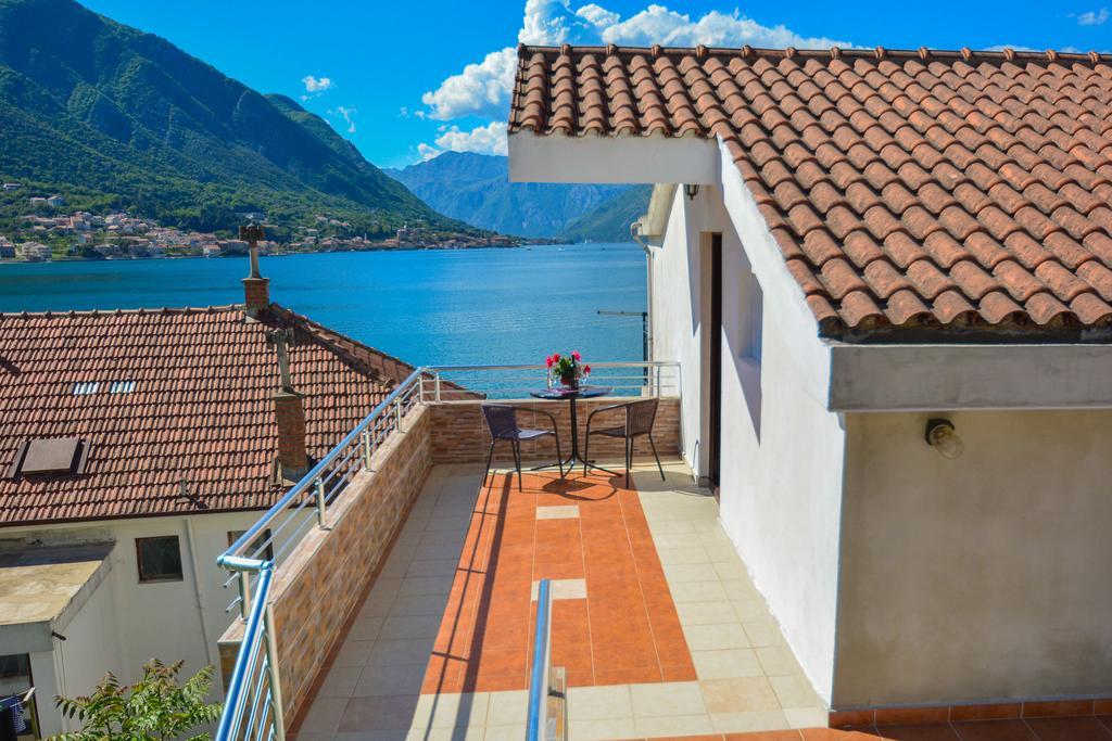 Apartment The Sea Coast Kotor Exterior photo